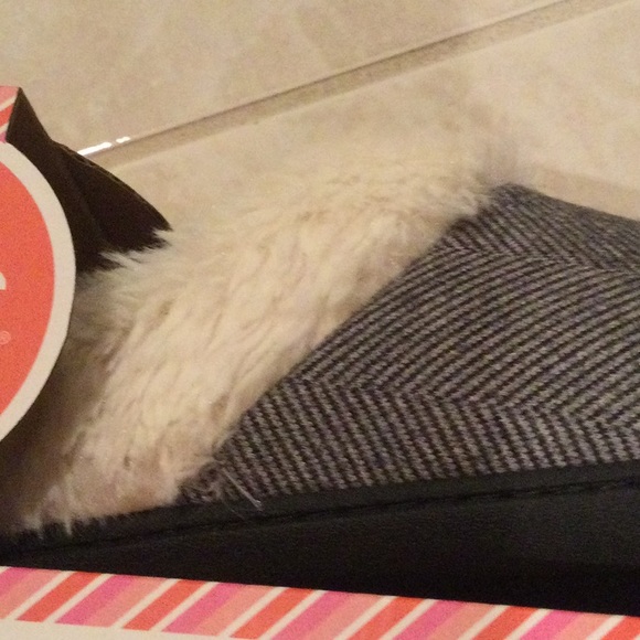 New totes Memory foam slippers for women - Picture 3 of 6